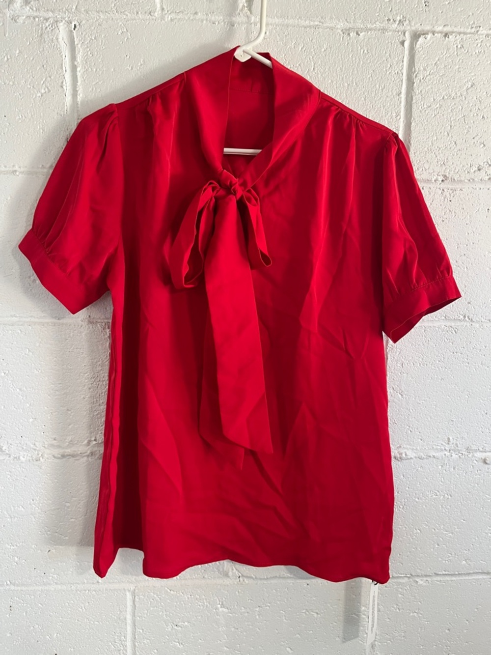 Rooscier Tie-Neck Short Sleeve Women's Blouse- Small
